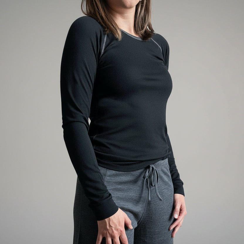 Chill Angel Tops Black/Grey / S Aurora Merino Raglan Crew